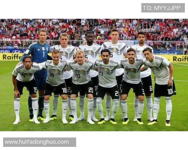 全球三高足球球星排名前十:身高体重速度全面解析 全球三高足球球星排名前十:身高体重速度全面解析